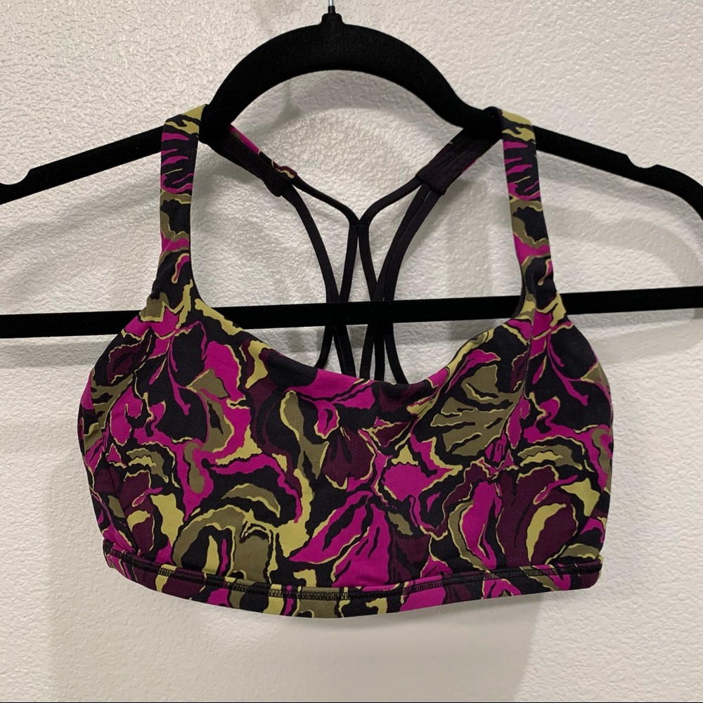 Lululemon Free to Be Serene Sports Bra